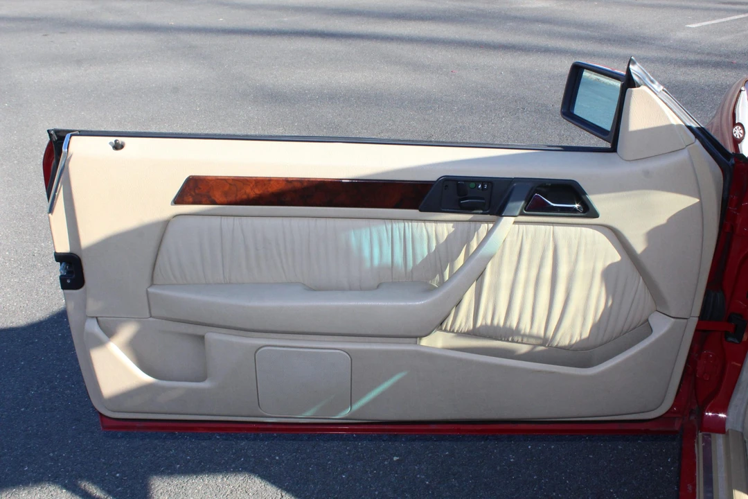 1995 Mercedes-Benz W124 E-Class - Image 27 of 31