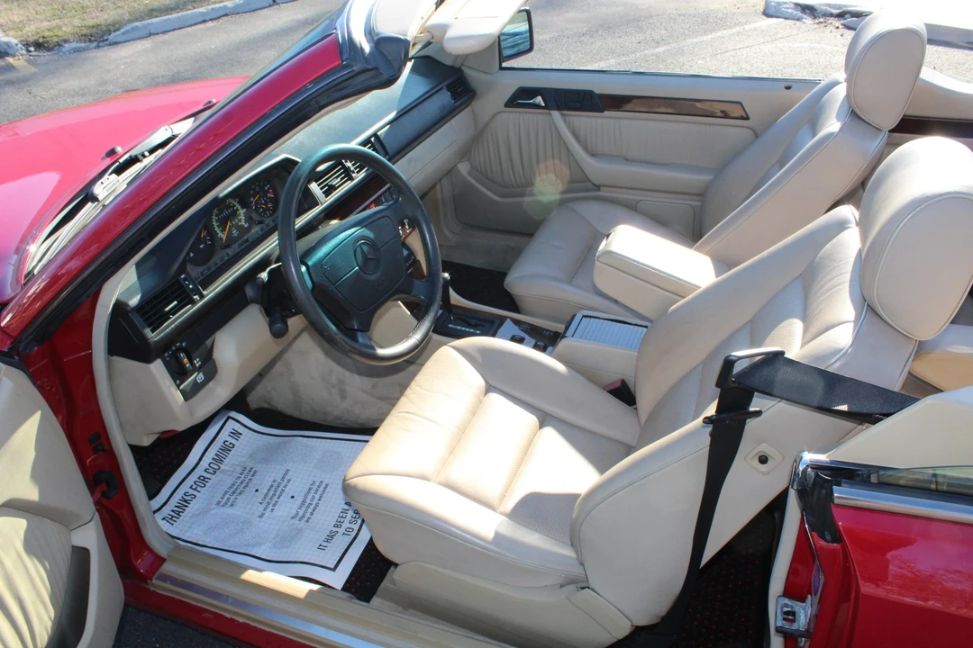 1995 Mercedes-Benz W124 E-Class - Image 24 of 31