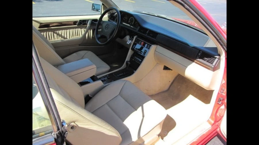 1995 Mercedes-Benz W124 E-Class - Image 6 of 12