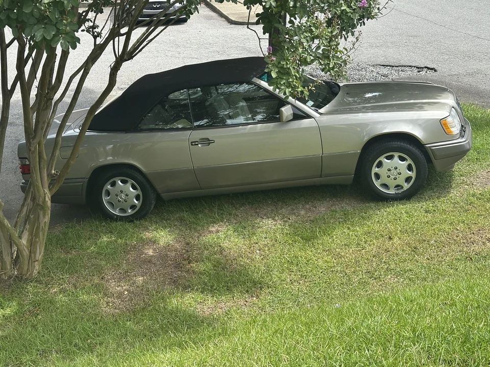 1995 Mercedes-Benz W124 E-Class - Image 24 of 31