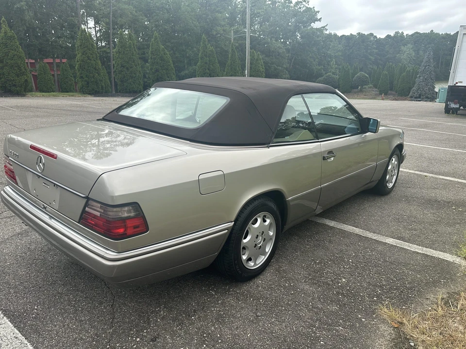 1995 Mercedes-Benz W124 E-Class - Image 27 of 31