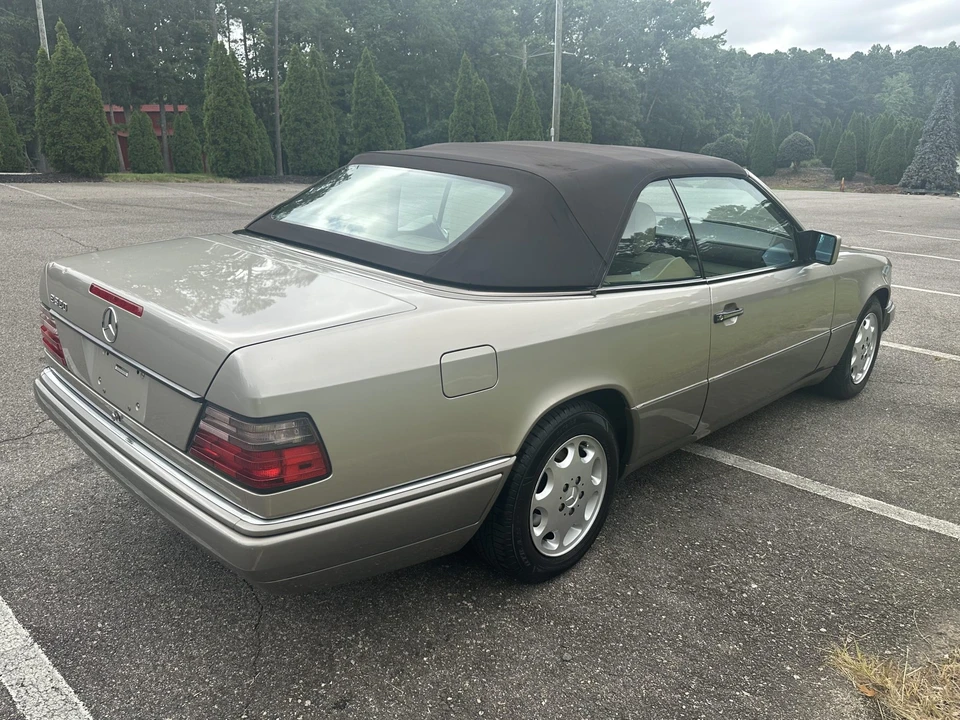 1995 Mercedes-Benz W124 E-Class - Image 26 of 31