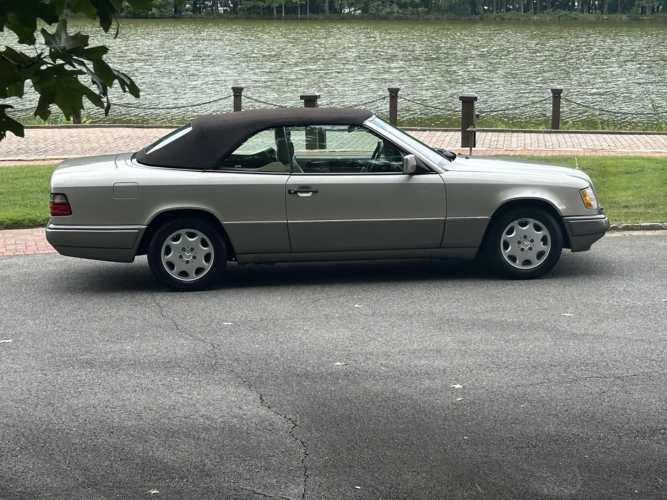 1995 Mercedes-Benz W124 E-Class - Image 23 of 31