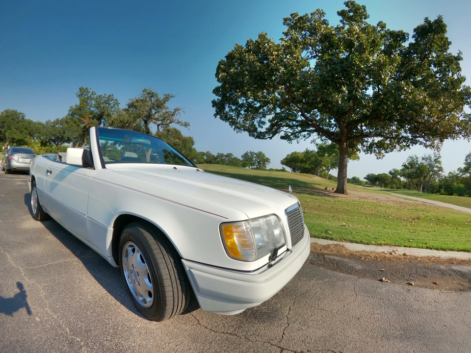 1995 Mercedes-Benz W124 E-Class - Image 23 of 31