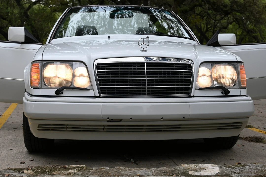 1995 Mercedes-Benz W124 E-Class - Image 8 of 31