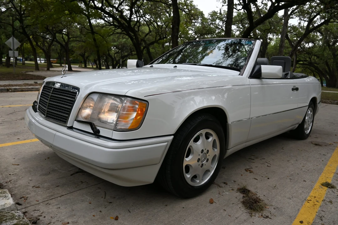 1995 Mercedes-Benz W124 E-Class - Image 12 of 31