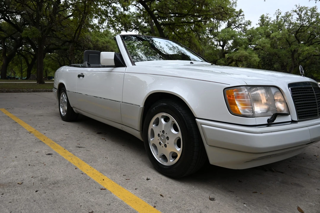 1995 Mercedes-Benz W124 E-Class - Image 28 of 31