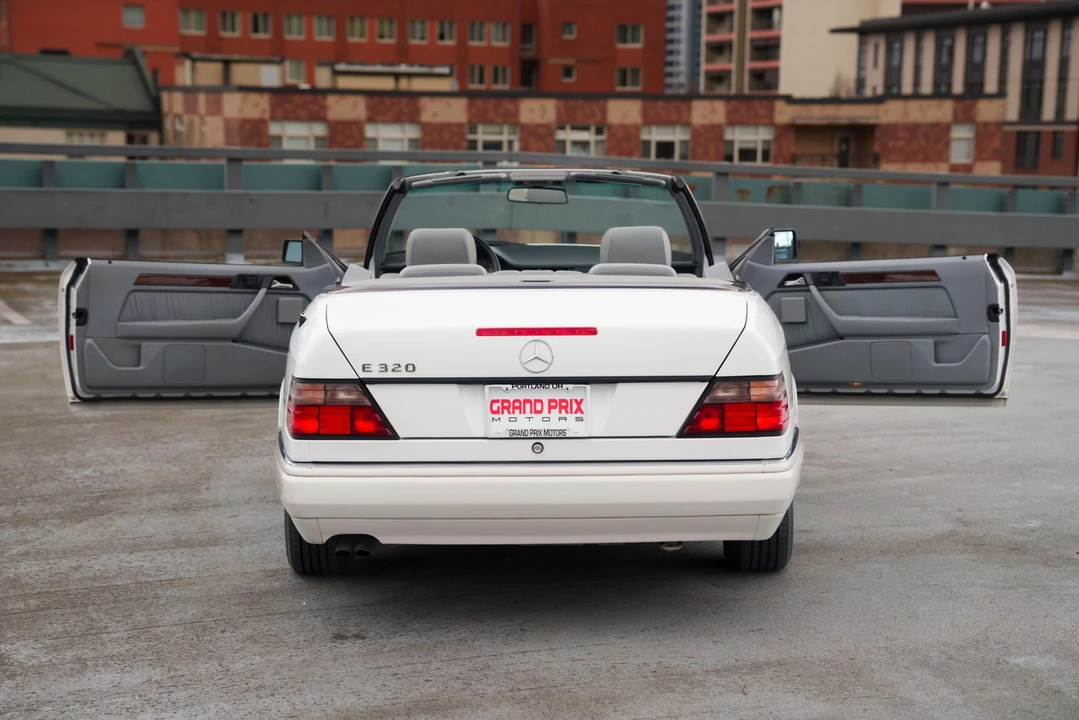 1995 Mercedes-Benz W124 E-Class - Image 31 of 31