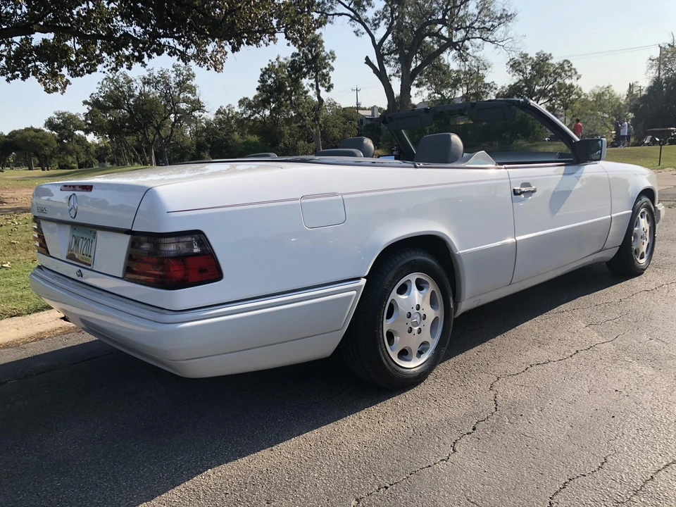 1995 Mercedes-Benz W124 E-Class - Image 19 of 31