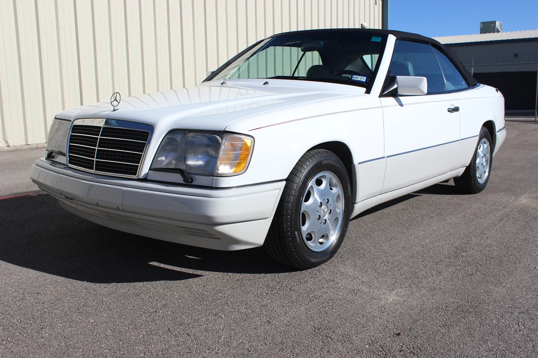 1995 Mercedes-Benz W124 E-Class - Image 11 of 31