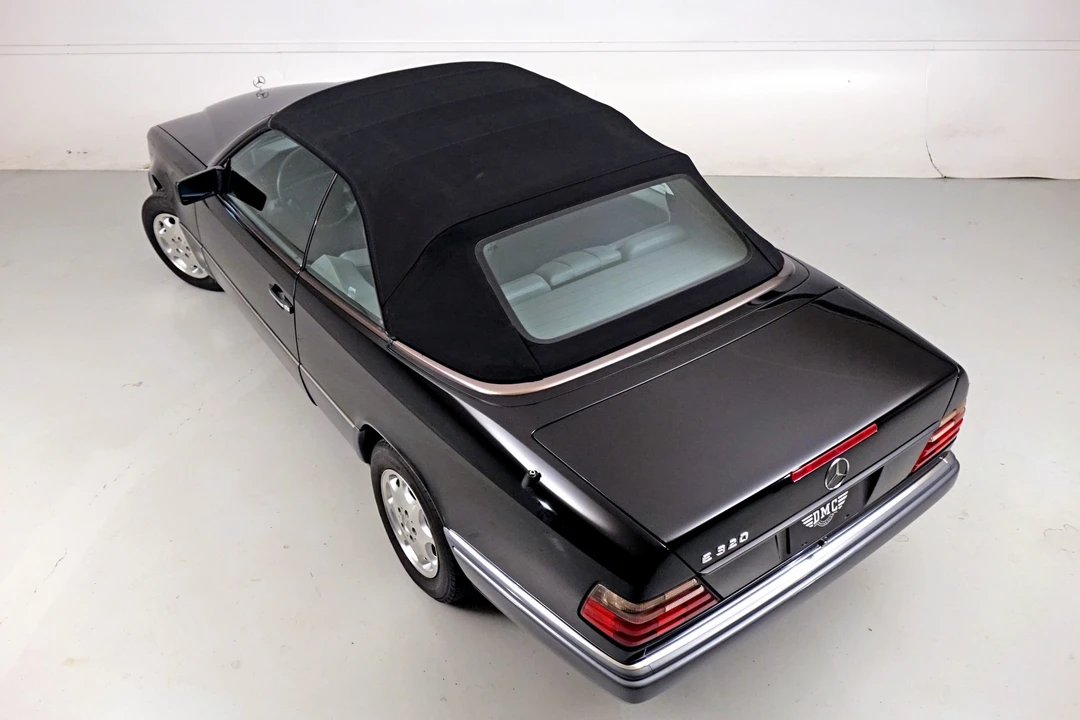 1995 Mercedes-Benz W124 E-Class - Image 12 of 31