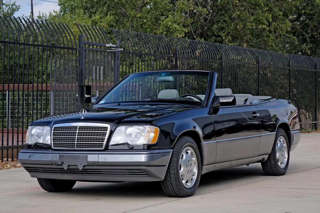 1995 Mercedes-Benz W124 E-Class - Image 2 of 31