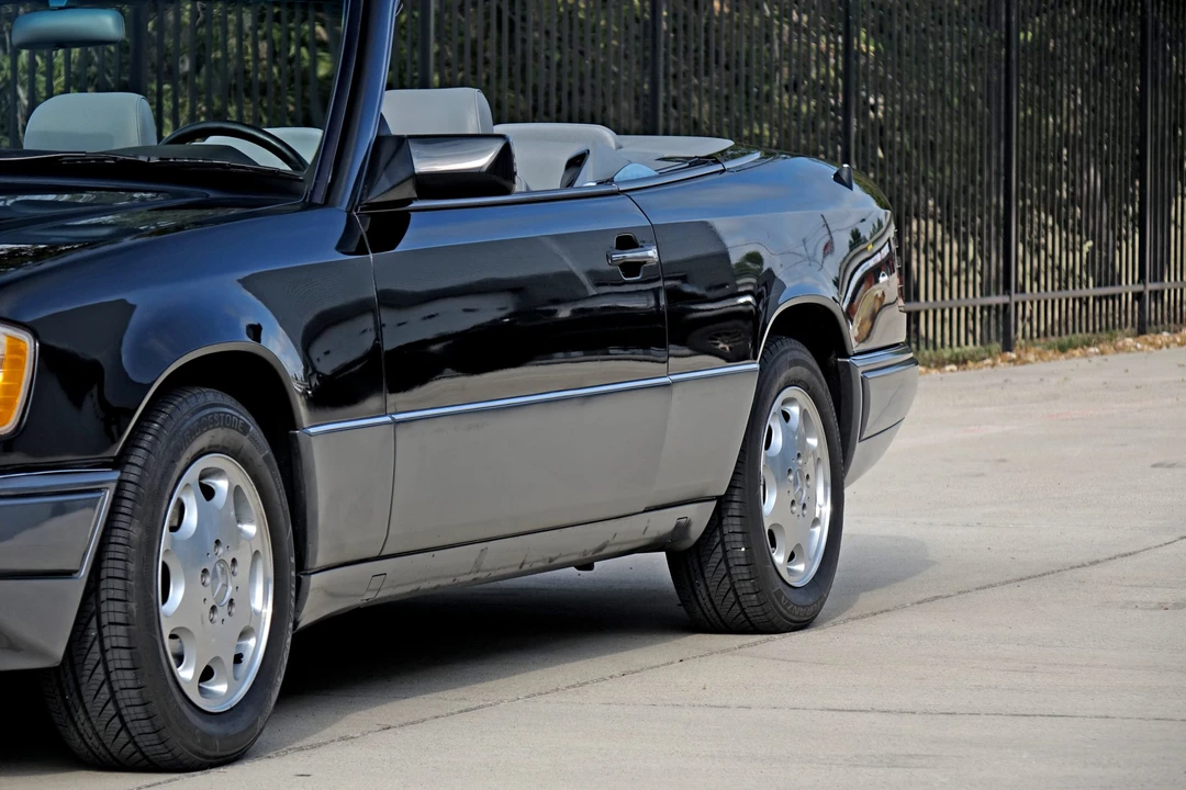 1995 Mercedes-Benz W124 E-Class - Image 20 of 31