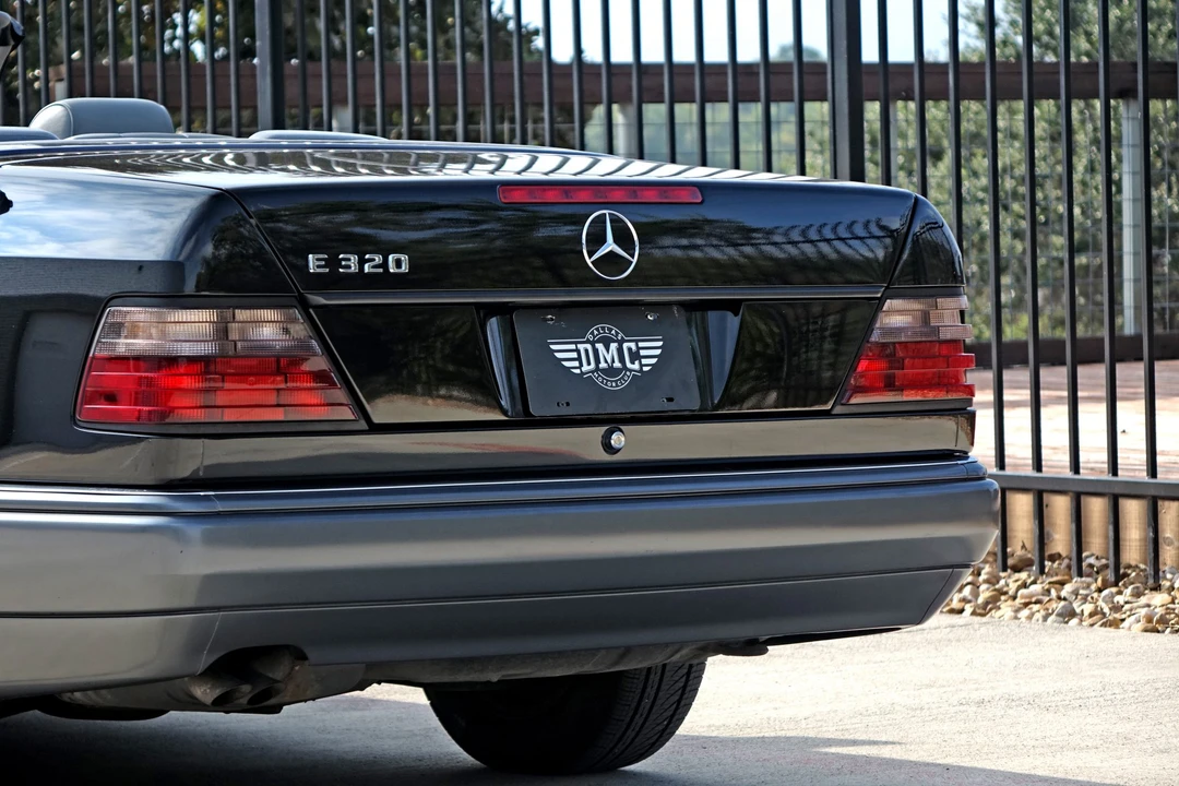 1995 Mercedes-Benz W124 E-Class - Image 28 of 31