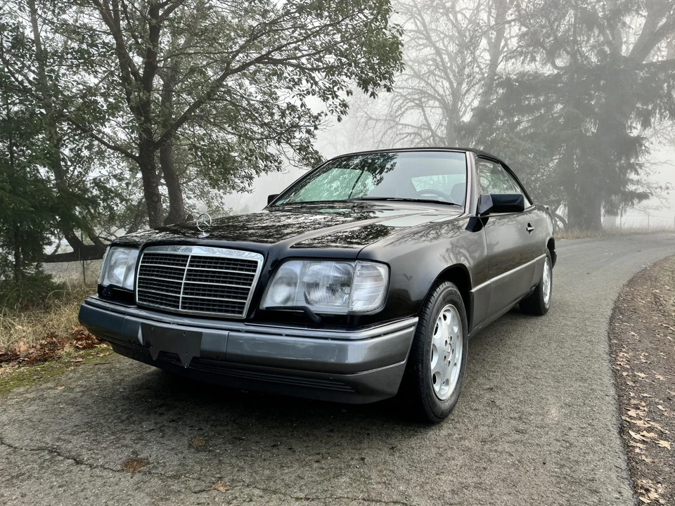 1995 Mercedes-Benz W124 E-Class - Image 2 of 31