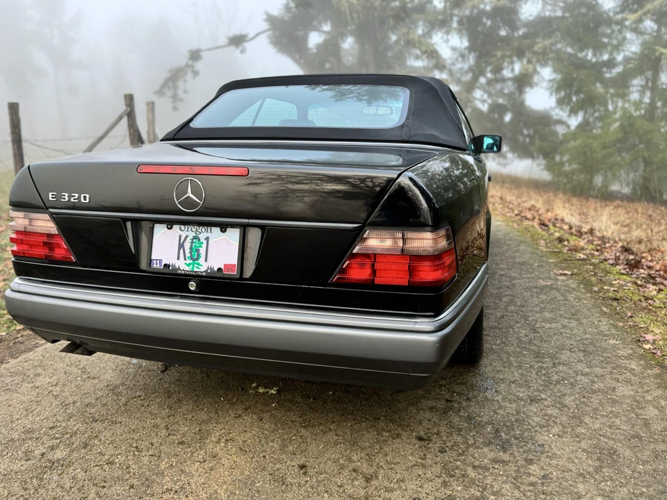 1995 Mercedes-Benz W124 E-Class - Image 13 of 31