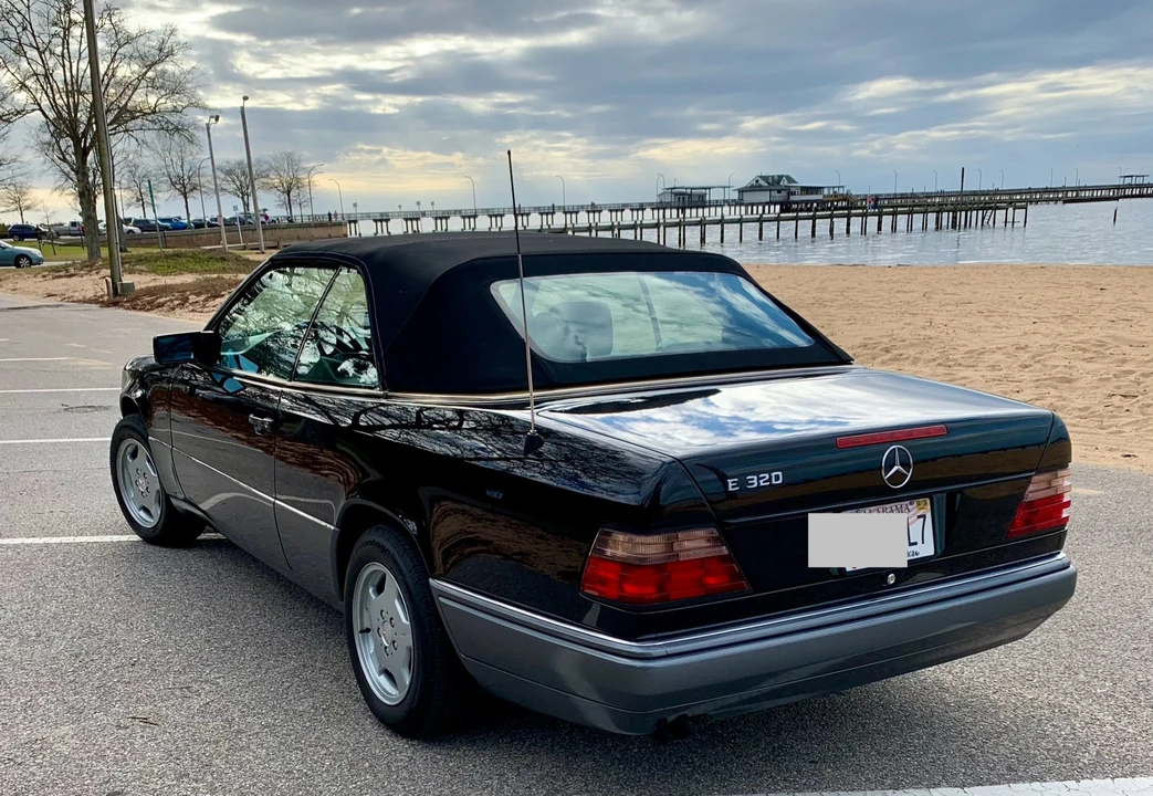 1995 Mercedes-Benz W124 E-Class - Image 10 of 31