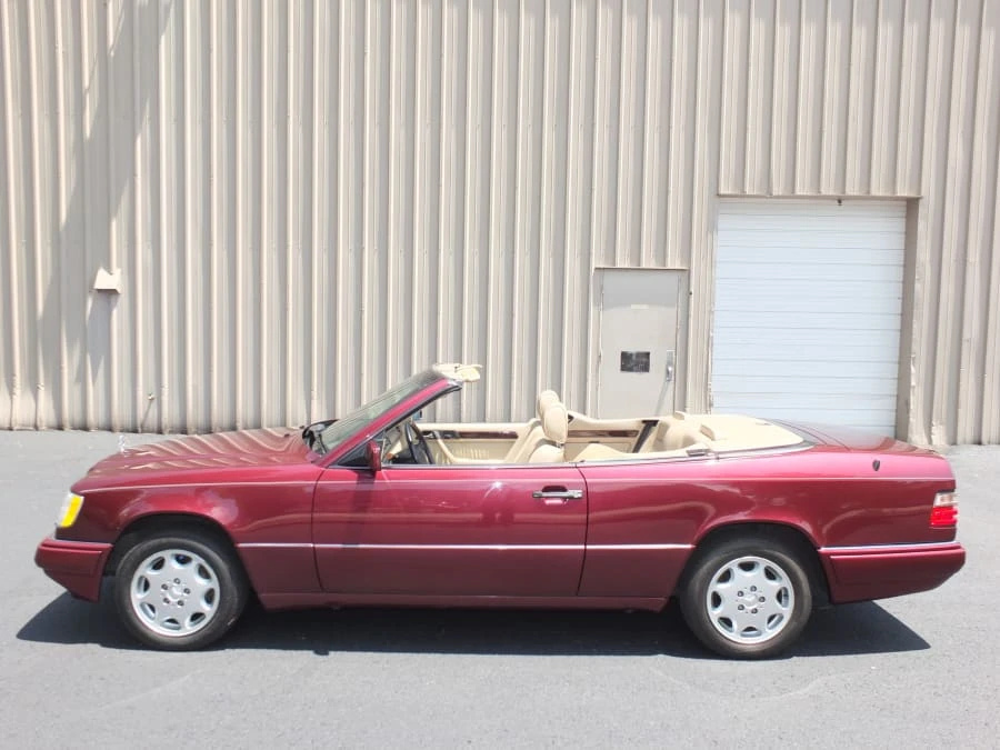 1995 Mercedes-Benz W124 E-Class - Image 2 of 8