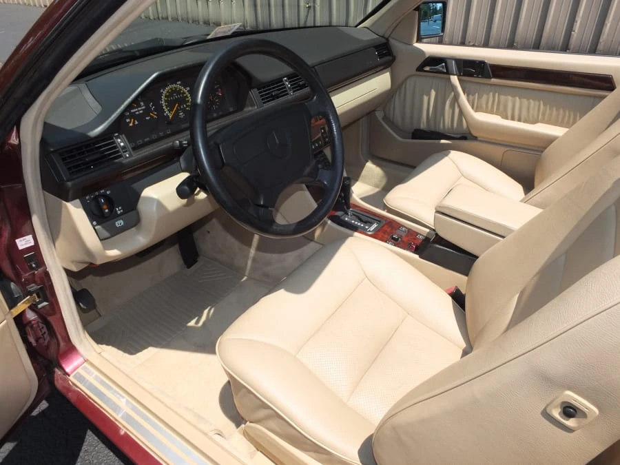 1995 Mercedes-Benz W124 E-Class - Image 4 of 8