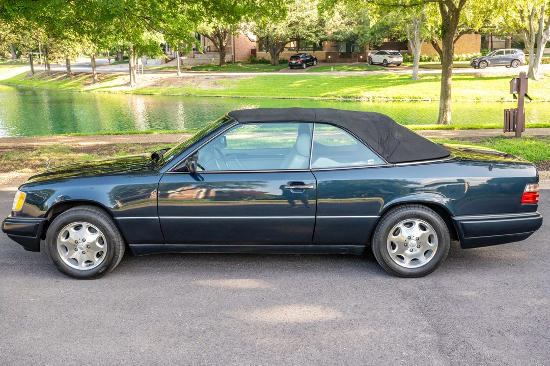 1995 Mercedes-Benz W124 E-Class - Image 17 of 31