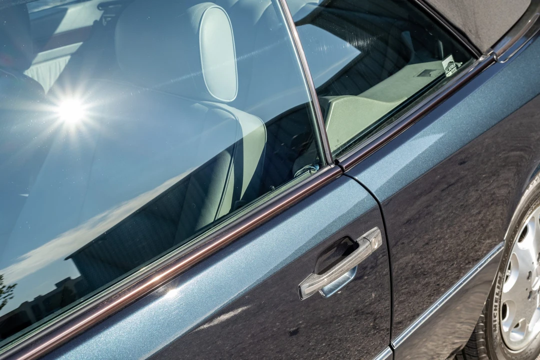 1995 Mercedes-Benz W124 E-Class - Image 30 of 31