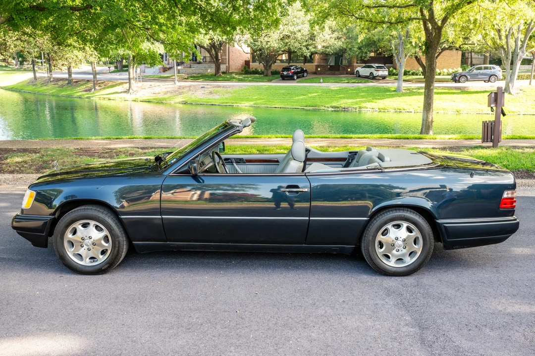 1995 Mercedes-Benz W124 E-Class - Image 9 of 31