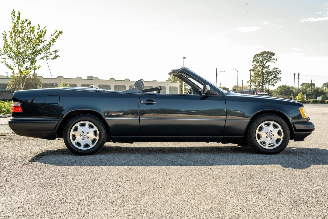 1995 Mercedes-Benz W124 E-Class - Image 4 of 31