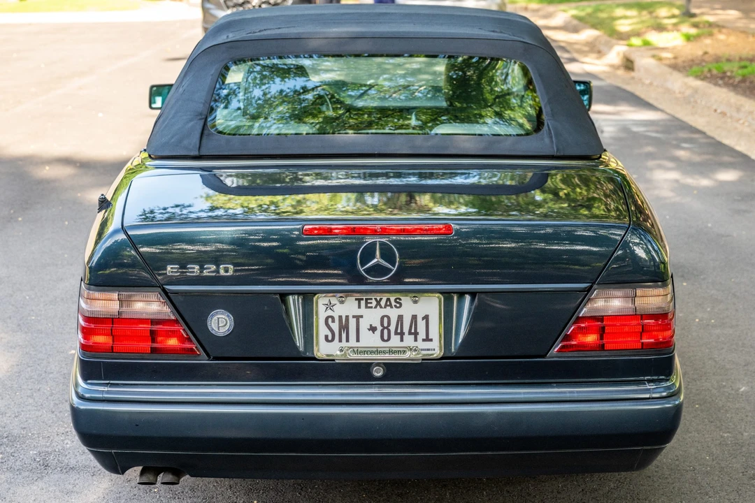 1995 Mercedes-Benz W124 E-Class - Image 15 of 31