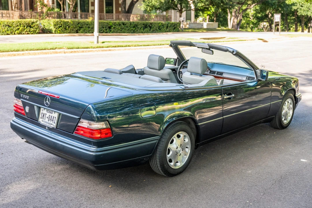 1995 Mercedes-Benz W124 E-Class - Image 6 of 31