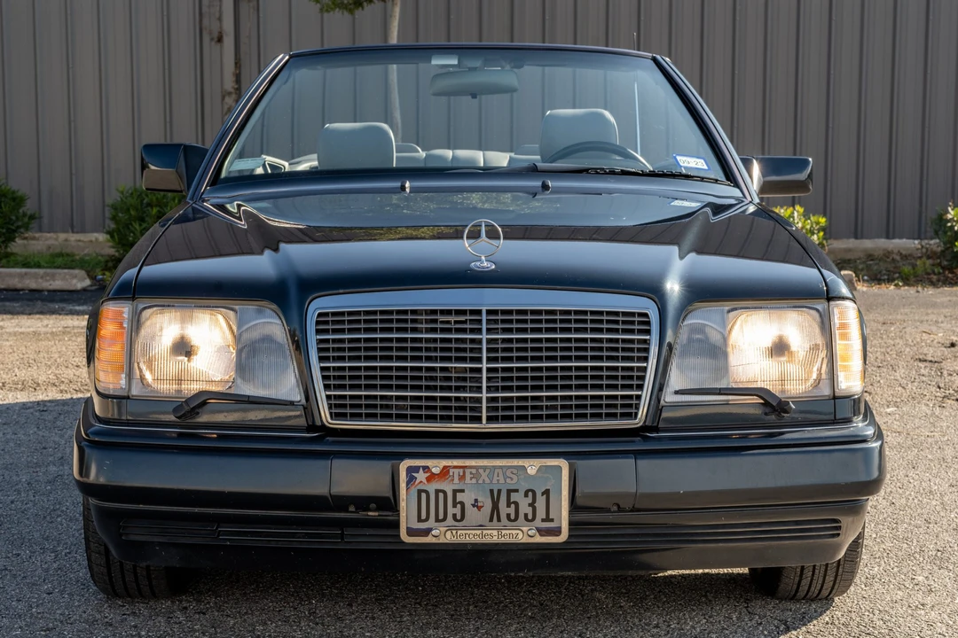 1995 Mercedes-Benz W124 E-Class - Image 2 of 31