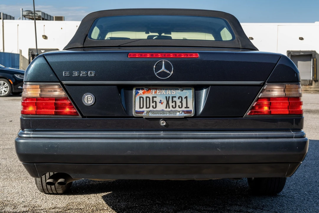 1995 Mercedes-Benz W124 E-Class - Image 15 of 31