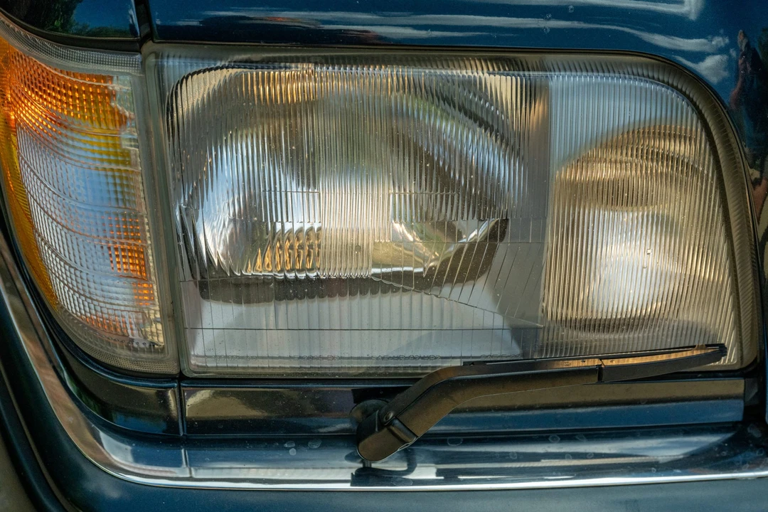 1995 Mercedes-Benz W124 E-Class - Image 25 of 31