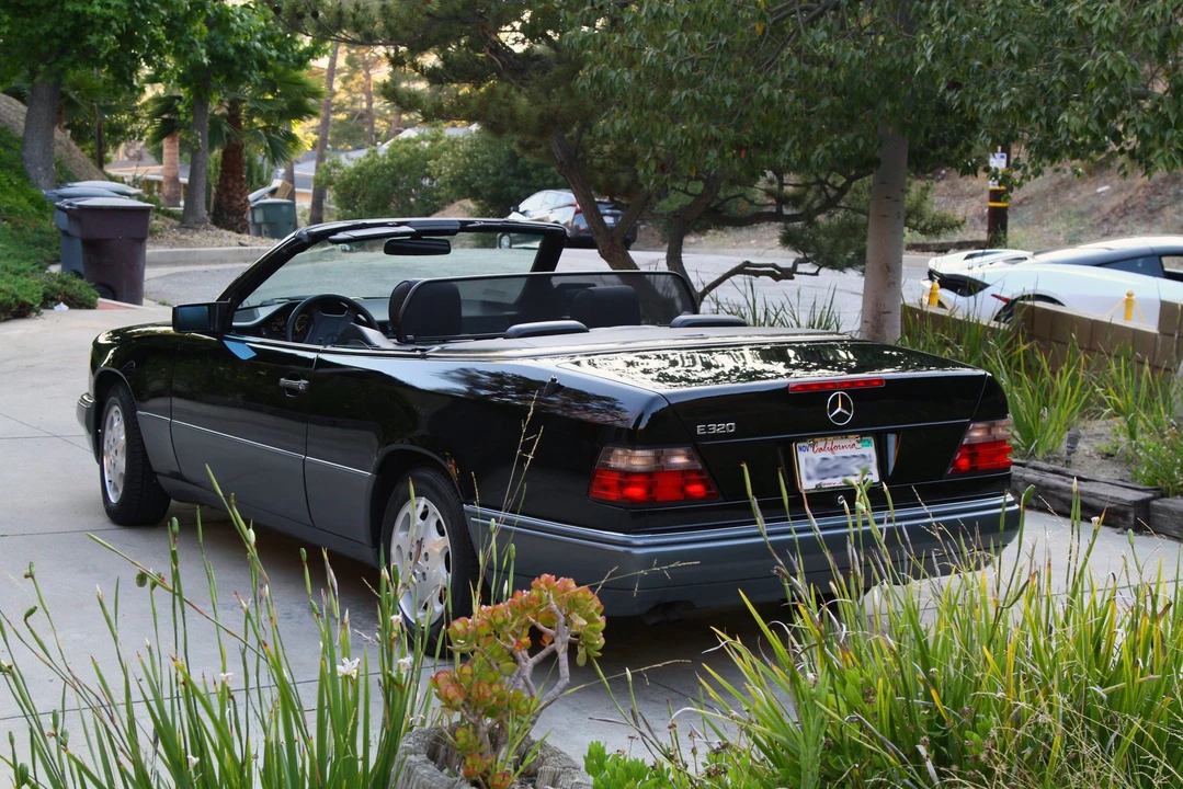 1995 Mercedes-Benz W124 E-Class - Image 15 of 31