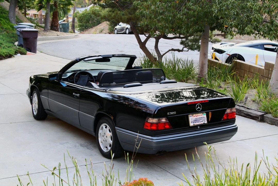 1995 Mercedes-Benz W124 E-Class - Image 16 of 31