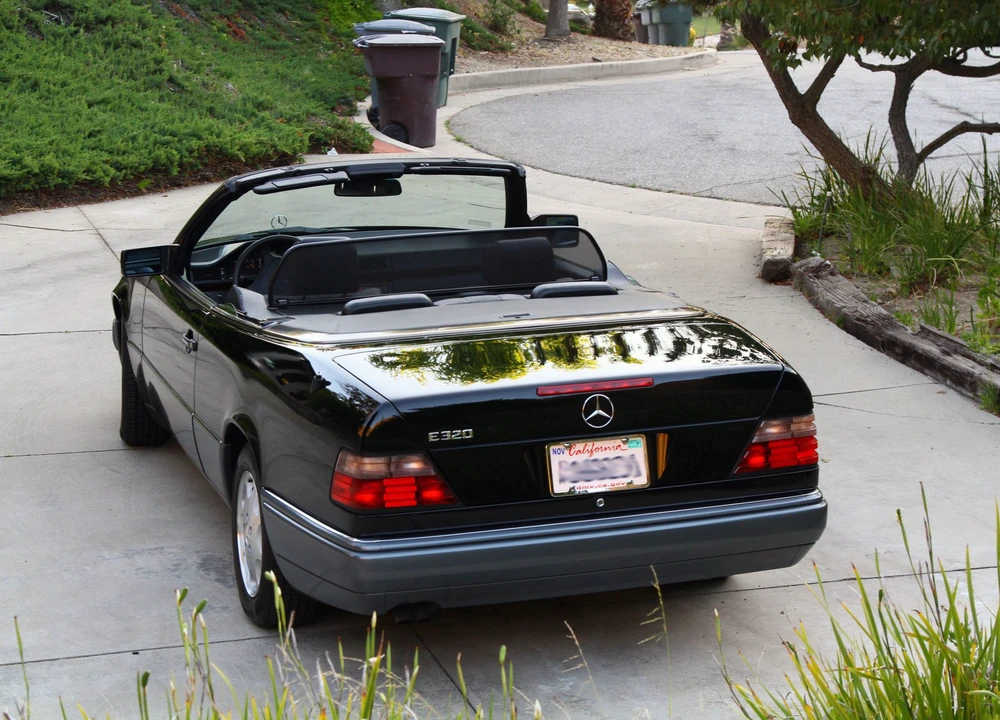 1995 Mercedes-Benz W124 E-Class - Image 17 of 31