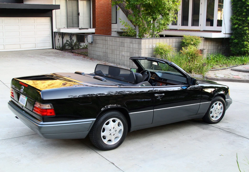 1995 Mercedes-Benz W124 E-Class - Image 27 of 31