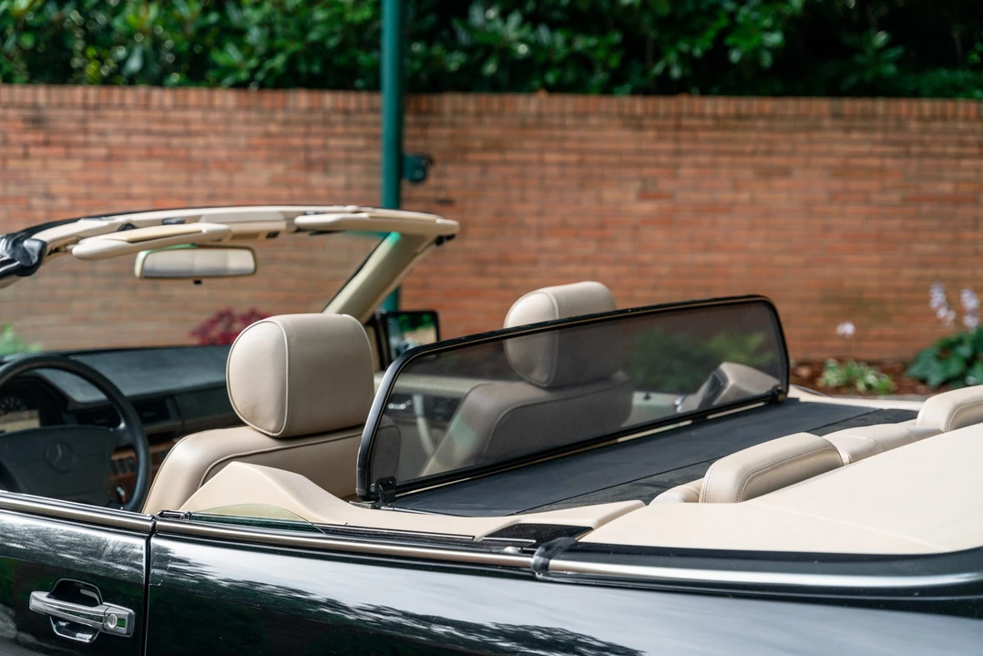 1995 Mercedes-Benz W124 E-Class - Image 26 of 31