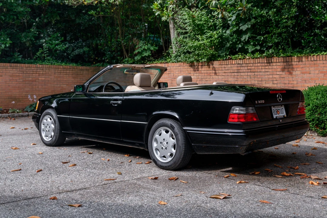 1995 Mercedes-Benz W124 E-Class - Image 4 of 31