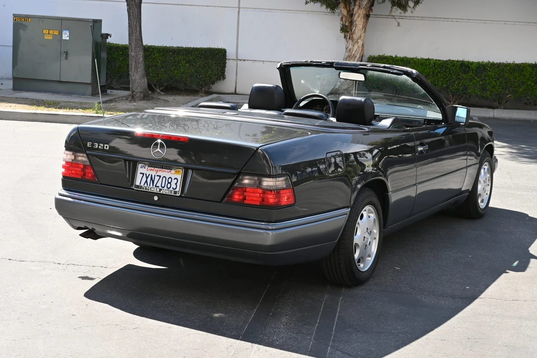 1995 Mercedes-Benz W124 E-Class - Image 26 of 31