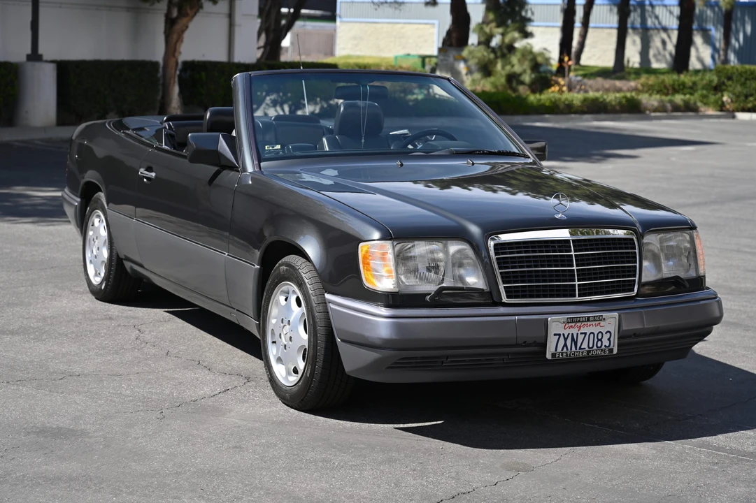 1995 Mercedes-Benz W124 E-Class - Image 2 of 31