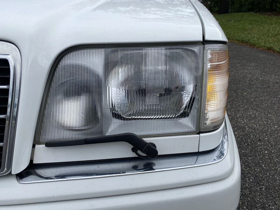 1995 Mercedes-Benz W124 E-Class - Image 19 of 31