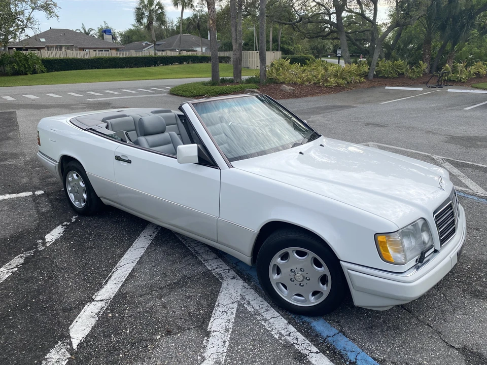 1995 Mercedes-Benz W124 E-Class - Image 13 of 31