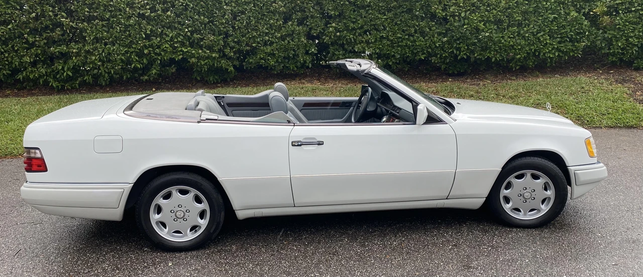 1995 Mercedes-Benz W124 E-Class - Image 11 of 31
