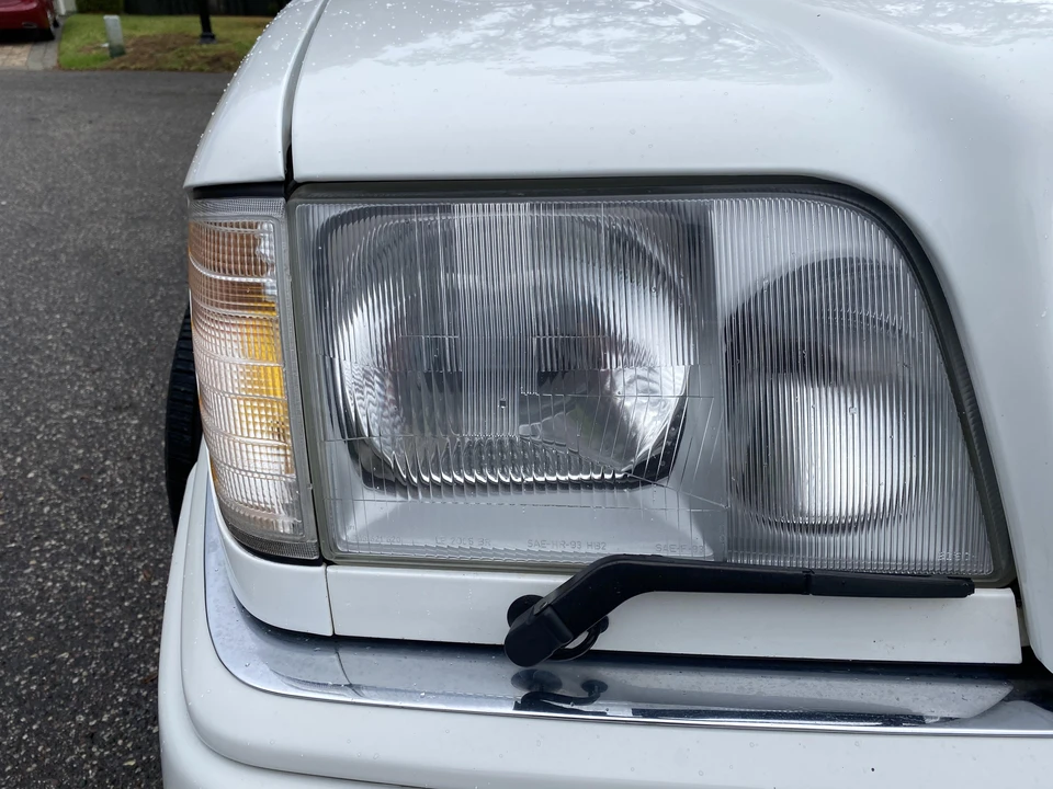 1995 Mercedes-Benz W124 E-Class - Image 18 of 31