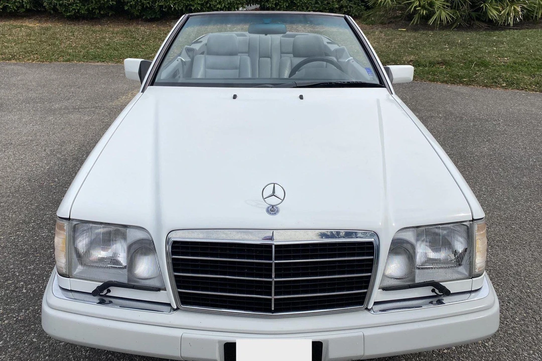 1995 Mercedes-Benz W124 E-Class - Image 2 of 31