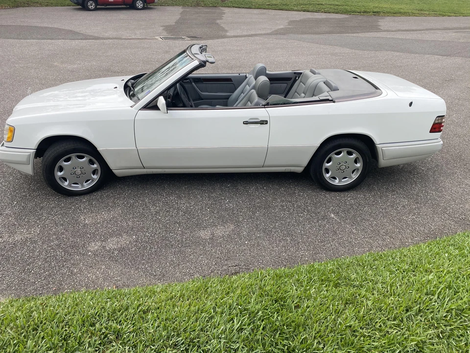 1995 Mercedes-Benz W124 E-Class - Image 8 of 31