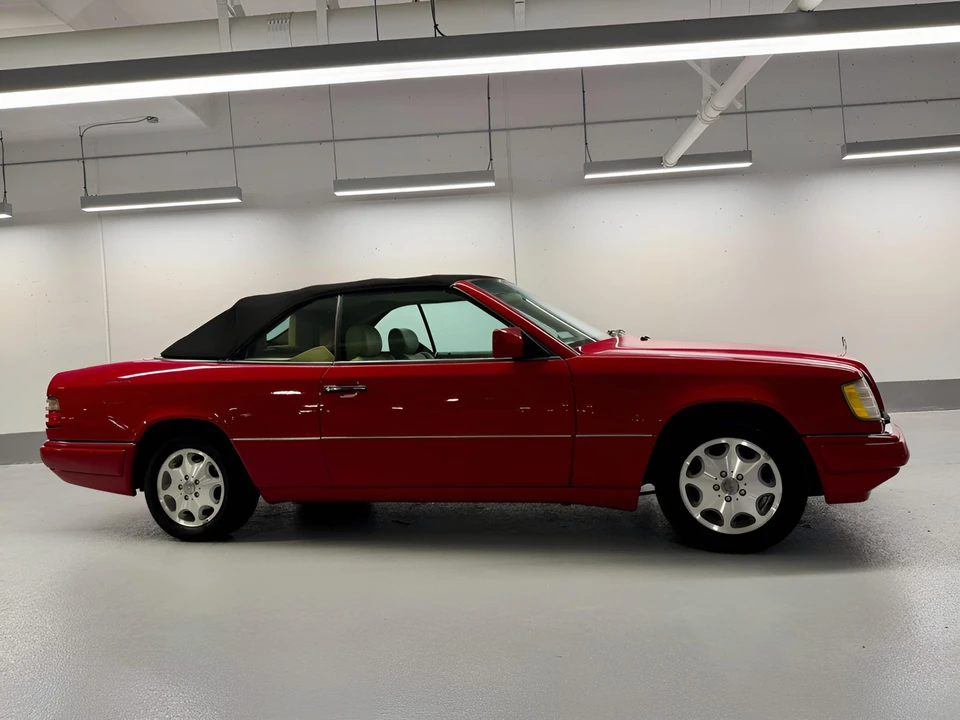 1995 Mercedes-Benz W124 E-Class - Image 25 of 31
