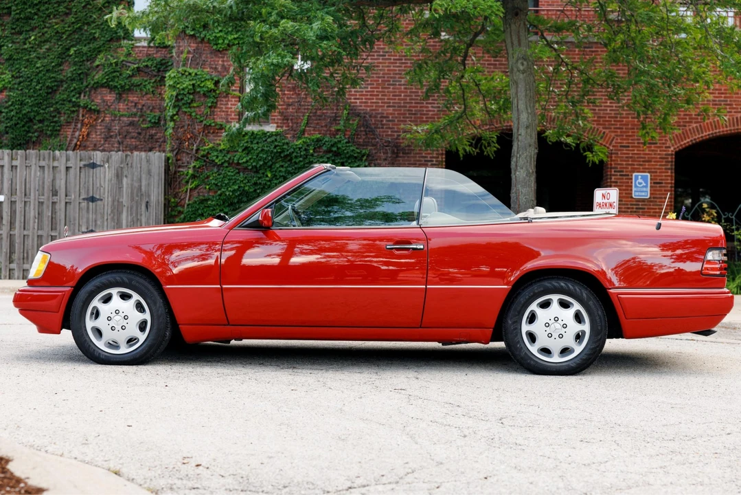 1995 Mercedes-Benz W124 E-Class - Image 10 of 31