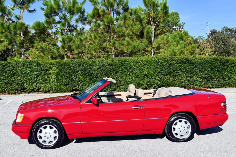 1995 Mercedes-Benz W124 E-Class - Image 2 of 23