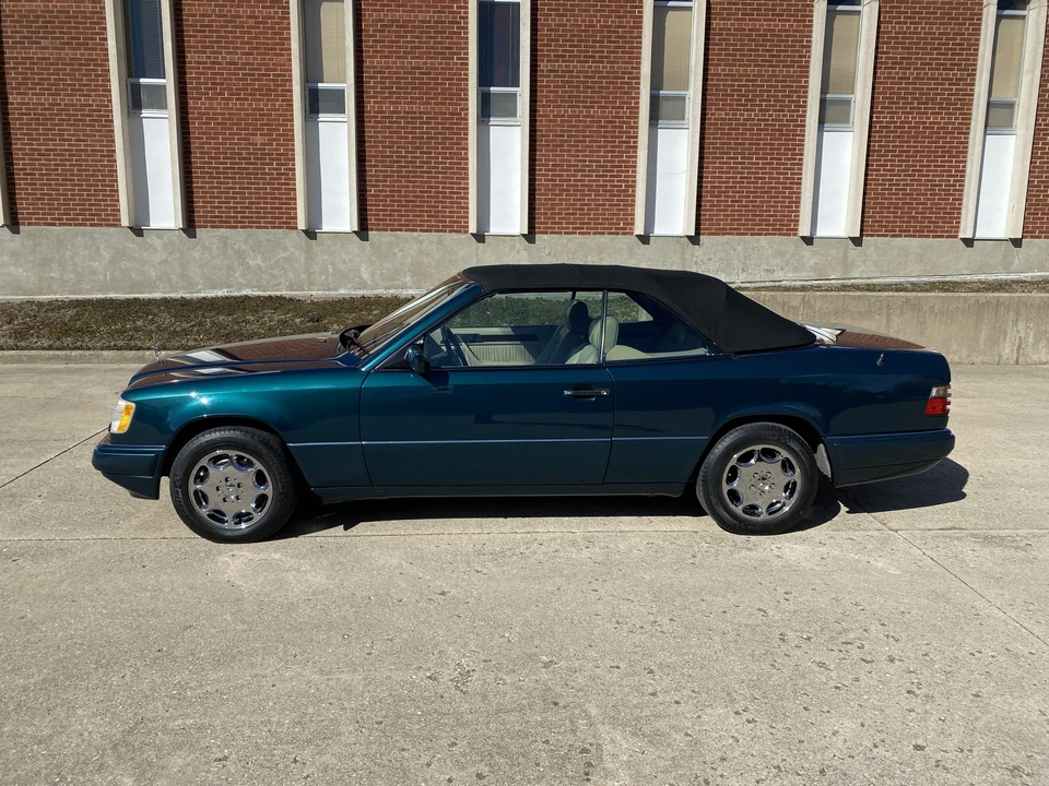 1995 Mercedes-Benz W124 E-Class - Image 31 of 31